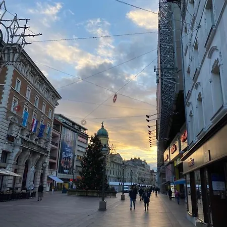 Apartment Linden Korzo Rijeka