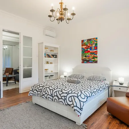 Linden Korzo Apartment