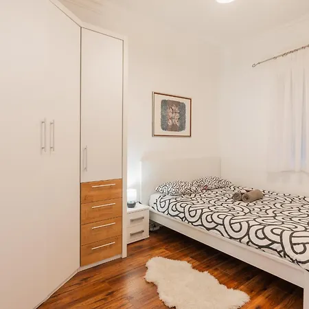 Linden Korzo Apartment *